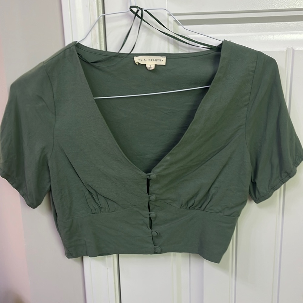 Green summer crop top